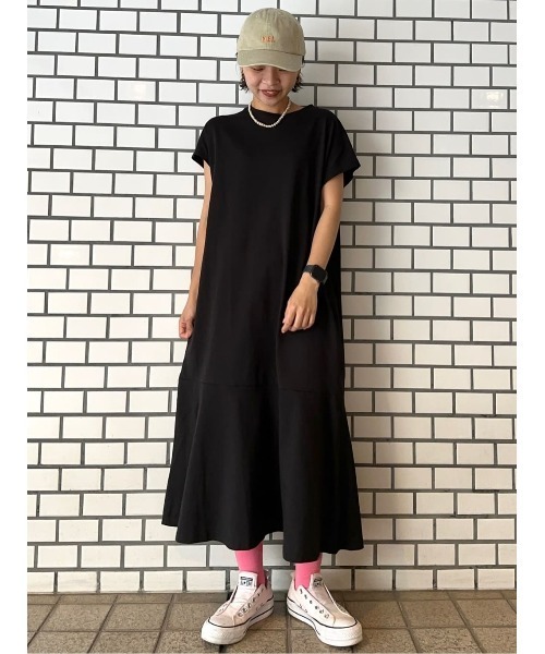 Right-on（ライトオン）の「【接触冷感】【HONEYSUCKLE ROSE】サラサラ冷感フレアワンピ（ワンピース・レディース・ベージュ/ブラック・M/L）」の18枚目の写真