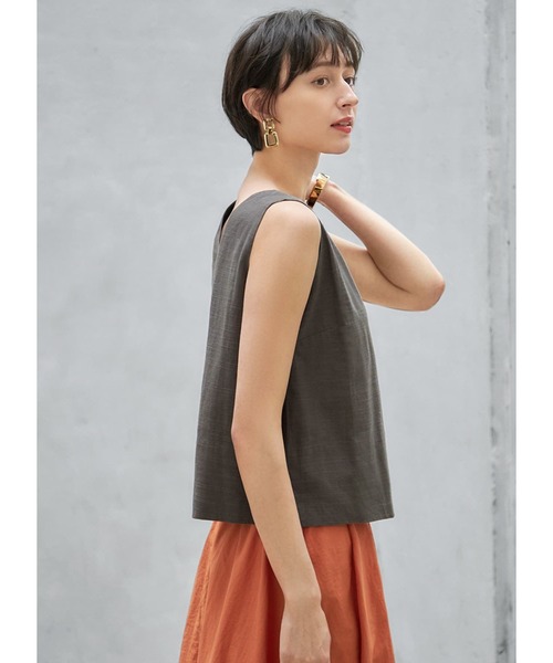 STYLE DELI（スタイルデリ）の「クロップド丈ノースリコットン混紡ブラウス（シャツ/ブラウス・レディース・ホワイト/ブラウン系・MEDIUM）」の11枚目の写真