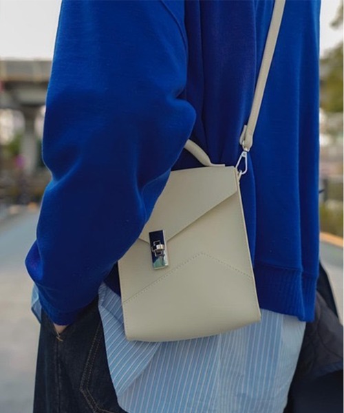 LOPASS(ロパス)の「レトロ携帯バッグショルダーバッグ(ショルダーバッグ・レディース・ブラック/ホワイト/グリーン/ブラウン・FREE)」の3枚目の写真