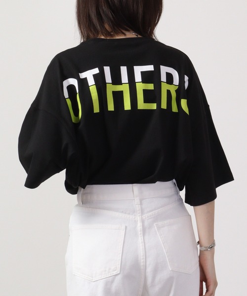 FUNALIVE（ファンアライブ）の「プリントBIGTシャツ 半袖（Tシャツ/カットソー・メンズ・チャコールグレー/ライトパープル/ブラック系/ホワイト×グリーン/ホワイト×グレー/ホワイト/ホワイト×パープル/グリーン/ホワイト×ブラック/ブラック系2/ベージュ系2/ミント/ホワイト×ライトグレー/ベージュ系/オレンジ/ブラウン系/ベージュ系1/ラベンダー/ホワイト系1/ホワイト×エメラルドグリーン/ホワイト系/ブラック系3/ライトグリーン/ブルー/チャコール/ブラック/杢グレー/ブラック系1/ベージュ/ネイビー/グリーン系/ダークグレー/ホワイト×ネイビー/モカ/ライトブラウン/ホワイト系2・XL/M/L）」の13枚目の写真