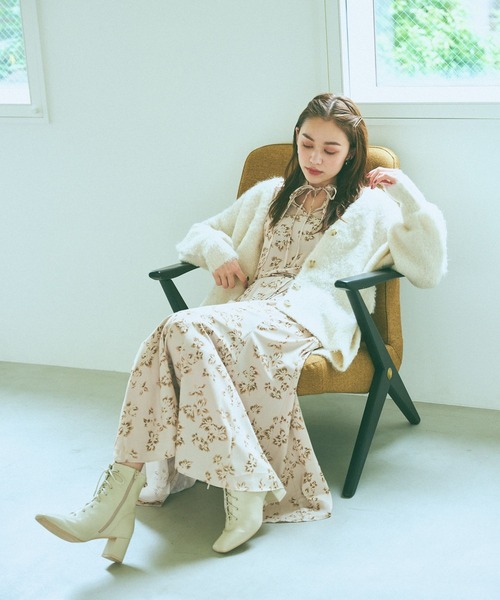 mysty woman（ミスティウーマン）の「フラワープリントリボンブラウス　973087（シャツ/ブラウス・レディース・グレイッシュブルー/ベージュ/ブラック・FREE）」の6枚目の写真