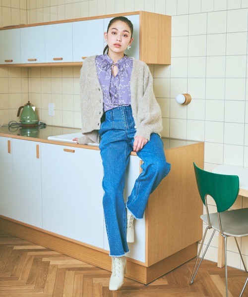 mysty woman（ミスティウーマン）の「フラワープリントリボンブラウス　973087（シャツ/ブラウス・レディース・グレイッシュブルー/ベージュ/ブラック・FREE）」の11枚目の写真