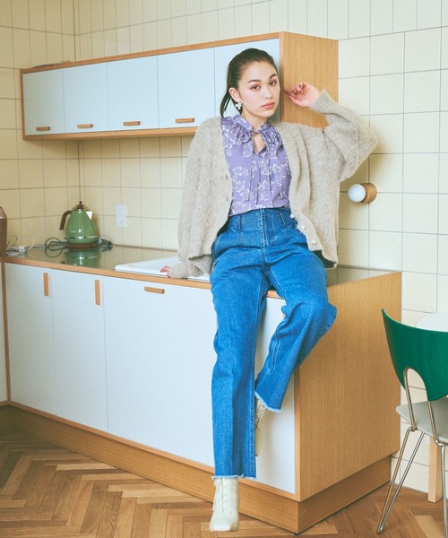 mysty woman（ミスティウーマン）の「フラワープリントリボンブラウス　973087（シャツ/ブラウス・レディース・グレイッシュブルー/ベージュ/ブラック・FREE）」の12枚目の写真