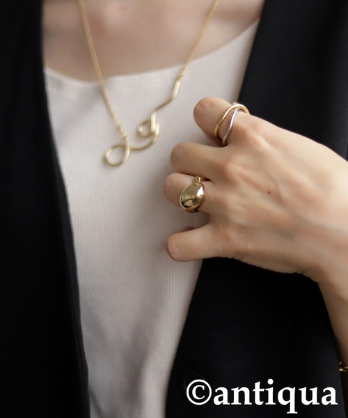 antiqua（アンティカ）の「曲線フォルムリング（リング・レディース・ゴールド/シルバー・FREE）」の4枚目の写真