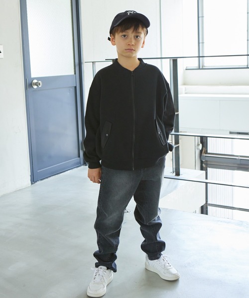 pairmanon（ペアマノン）の「【PAIRMANON STREET】フラップポケット付き ビッグサイズMA-1 ブルゾン（MA-1・キッズ・レッド系その他/グレー/ブラック系その他/カーキ・150/110/90/120/100/130/140）」の6枚目の写真