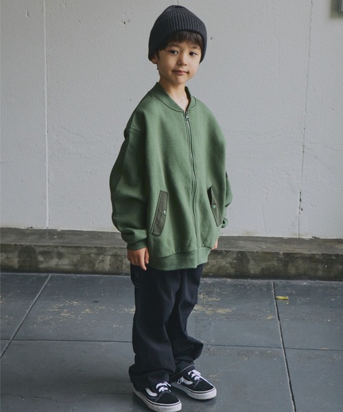 pairmanon（ペアマノン）の「【PAIRMANON STREET】フラップポケット付き ビッグサイズMA-1 ブルゾン（MA-1・キッズ・レッド系その他/グレー/ブラック系その他/カーキ・150/110/90/120/100/130/140）」の10枚目の写真