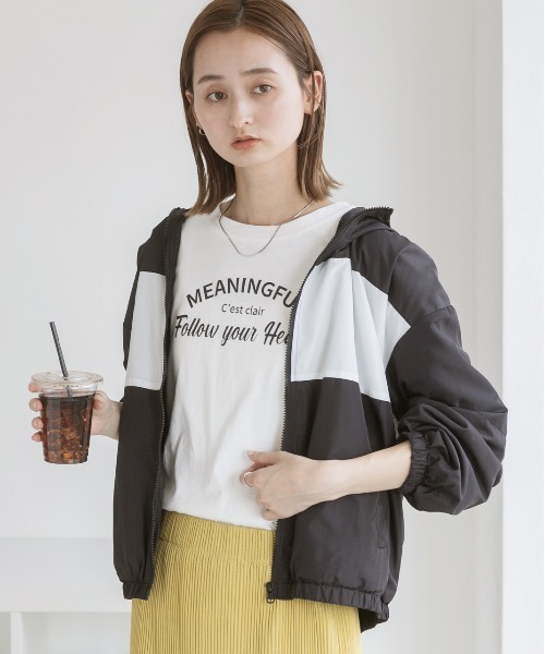 ad thie(アドティエ)の「フード付き バイカラー ブルゾン(ブルゾン・レディース・ブラック/ネイビー・MEDIUM/LARGE)」の7枚目の写真