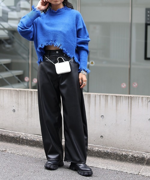 COLONY 2139（コロニートゥーワンスリーナイン）の「クラッシュニット