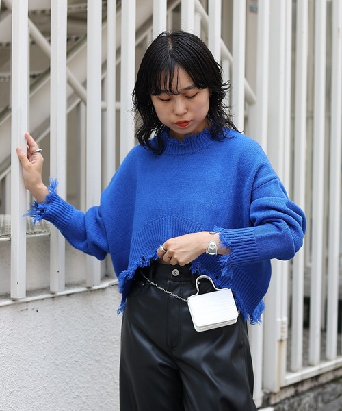 COLONY 2139（コロニートゥーワンスリーナイン）の「クラッシュニット