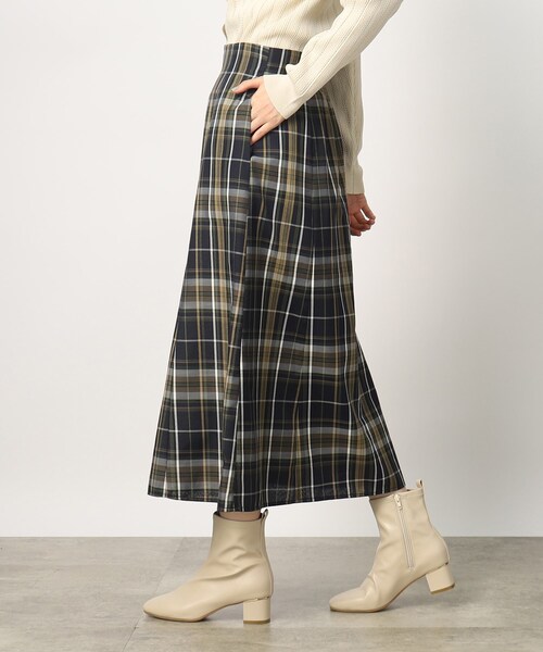 grove(グローブ)の「◆落ち着いたチェック柄がキャッチーなおとなシルエットスカート(スカート・レディース・ネイビー系1/ブラック系1/ベージュ・02/03/01/05/04)」の18枚目の写真