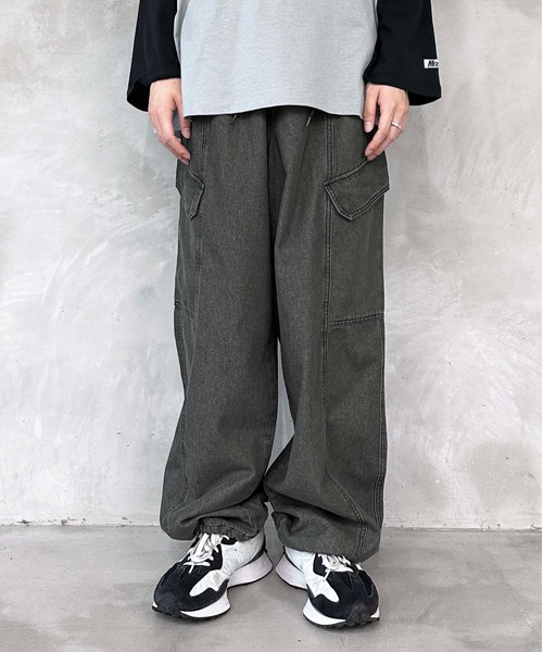 sedacle(セダクル)の「ルーズシルエットデニムカーゴパンツ(デニムパンツ・メンズ・ブラック・LARGE/MEDIUM)」の14枚目の写真