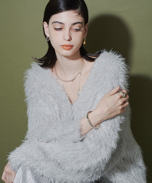 loni(ロニ)の「【金属アレルギー対応】Heart Asymmetry Pierce/ハートアシンメトリーフープピアス(ピアス(両耳用)・レディース・その他・FREE)」の4枚目の写真