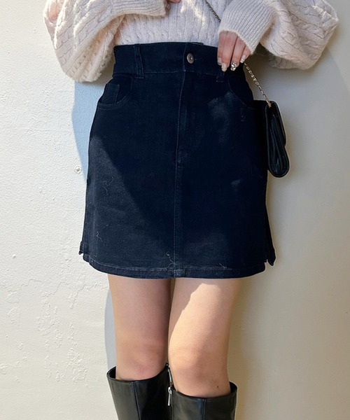 one after another NICE CLAUP(ワンアフターアナザーナイスクラップ)の「NC刺繍コール天台形ミニスカート(スカート・レディース・ライトグレー/ピンク/アイボリー/ネイビー・FREE)」の4枚目の写真