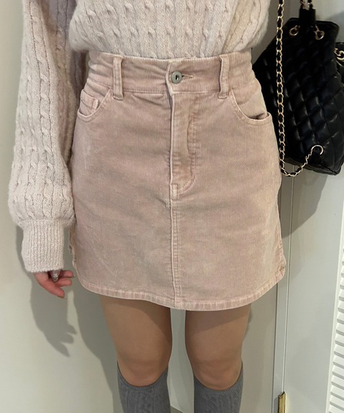 one after another NICE CLAUP(ワンアフターアナザーナイスクラップ)の「NC刺繍コール天台形ミニスカート(スカート・レディース・ライトグレー/ピンク/アイボリー/ネイビー・FREE)」の12枚目の写真
