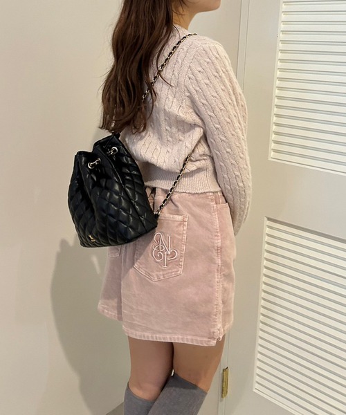 one after another NICE CLAUP(ワンアフターアナザーナイスクラップ)の「NC刺繍コール天台形ミニスカート(スカート・レディース・ライトグレー/ピンク/アイボリー/ネイビー・FREE)」の18枚目の写真