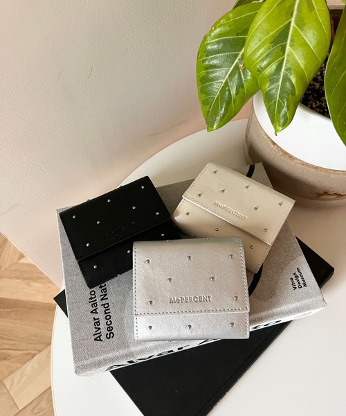 Me%(ミィパーセント)の「ドットスタッズBOXサイフ 984240(財布・レディース・シルバー/アイボリー/ブラック/ベージュ・FREE)」の5枚目の写真