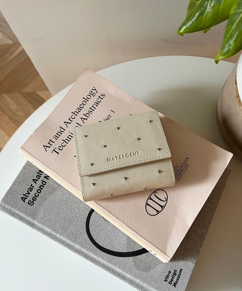 Me%(ミィパーセント)の「ドットスタッズBOXサイフ 984240(財布・レディース・シルバー/アイボリー/ブラック/ベージュ・FREE)」の7枚目の写真