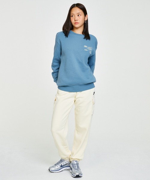 【NIKE】ウィメンズ オーバーサイズドクルーネックフリーススウェットシャツ NIKE（ナイキ）の「ナイキ スポーツウェア ウィメンズ オーバー