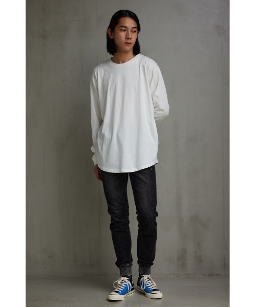 AZUL by moussy（アズールバイマウジー）の「ラウンドヘムロングTシャツ（Tシャツ/カットソー・メンズ・ホワイト・LARGE/MEDIUM）」の4枚目の写真