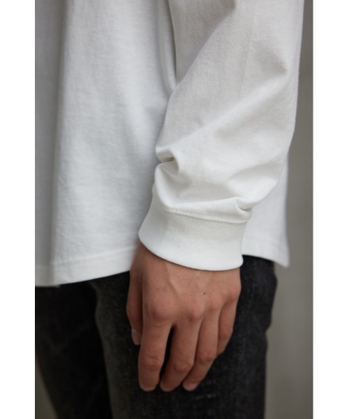 AZUL by moussy（アズールバイマウジー）の「ラウンドヘムロングTシャツ（Tシャツ/カットソー・メンズ・ホワイト・LARGE/MEDIUM）」の10枚目の写真