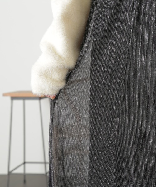 FREE'S MART(フリーズマート)の「ラメプリーツスカート(スカート・レディース・ブラック/ゴールド/シルバー・SMALL/MEDIUM)」の16枚目の写真