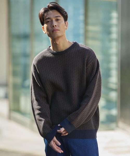 ITEMS URBANRESEARCH（アイテムズ アーバンリサーチ）の「Mウォッシャブル バーズアイ クルーニット（ニット/セーター・メンズ・グレー/ブラック/ネイビー・MEDIUM/LARGE）」の3枚目の写真