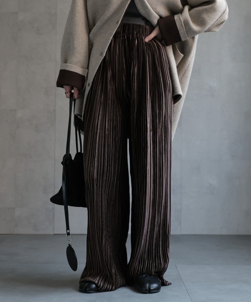 ap retro（アプレトロ）の「【選べる】プリーツイージーパンツ / ベロア / メタリック（その他パンツ・レディース・シルバー/ブラック/ゴールド/アイボリー/ブルー/ブラウン/ブラック系その他・FREE）」の5枚目の写真