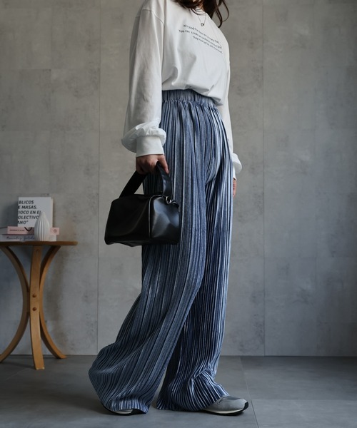 ap retro（アプレトロ）の「【選べる】プリーツイージーパンツ / ベロア / メタリック（その他パンツ・レディース・シルバー/ブラック/ゴールド/アイボリー/ブルー/ブラウン/ブラック系その他・FREE）」の6枚目の写真