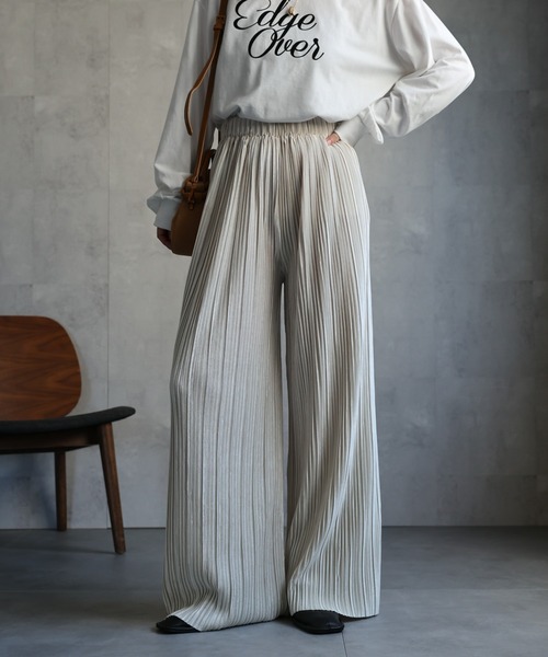 ap retro（アプレトロ）の「【選べる】プリーツイージーパンツ / ベロア / メタリック（その他パンツ・レディース・シルバー/ブラック/ゴールド/アイボリー/ブルー/ブラウン/ブラック系その他・FREE）」の3枚目の写真