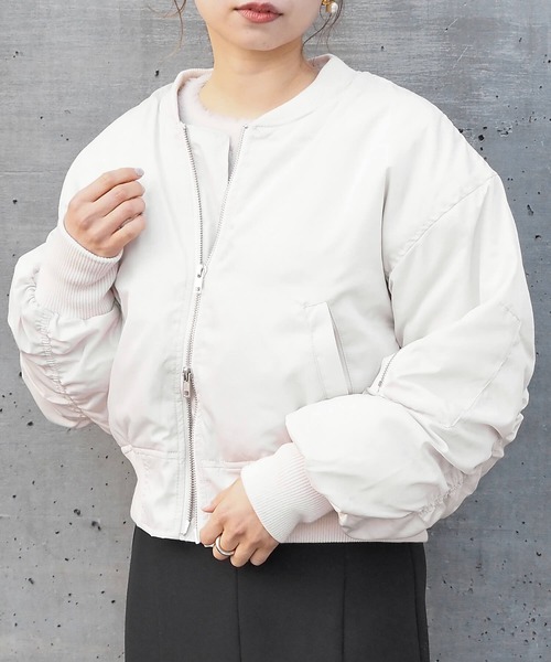 tiptop（ティップトップ）の「中綿ショート丈MA-1（MA-1・レディース・カーキ/ブラック/アイボリー・FREE）」の4枚目の写真