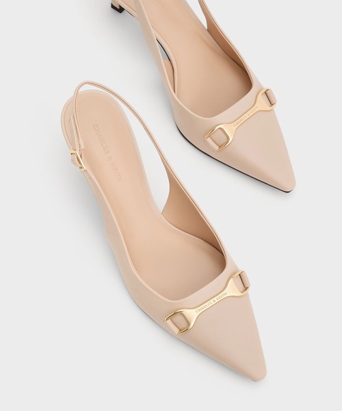 CHARLES & KEITH(チャールズ & キース)の「ホースビット ポインデッドトゥスリングバックパンプス(パンプス・レディース・その他3/ブラック/オフホワイト/ブラウン系その他7/アイボリー・22.5cm/23cm/23.5cm/24.5cm/25cm/22cm)」の19枚目の写真