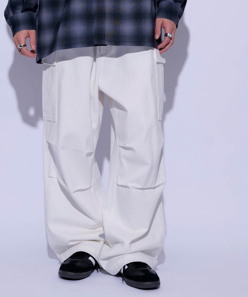 re_k by JUNRED（レクバイジュンレッド）の「re_k by JUNRED / オーバーワイドカーゴパンツ（カーゴパンツ・メンズ・ブラック/ホワイト/グリーン系その他2・L/S/M）」の4枚目の写真