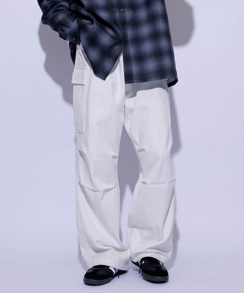 re_k by JUNRED（レクバイジュンレッド）の「re_k by JUNRED / オーバーワイドカーゴパンツ（カーゴパンツ・メンズ・ブラック/ホワイト/グリーン系その他2・L/S/M）」の5枚目の写真