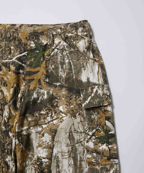 re_k by JUNRED（レクバイジュンレッド）の「re_k by JUNRED / オーバーワイドカーゴパンツ（カーゴパンツ・メンズ・ブラック/ホワイト/グリーン系その他2・L/S/M）」の22枚目の写真