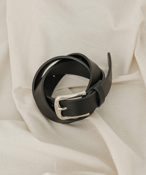 SMELLY（スメリー）の「ベーシックバックルベルト（ベルト・レディース・ブラック/ブラウン・-）」の2枚目の写真