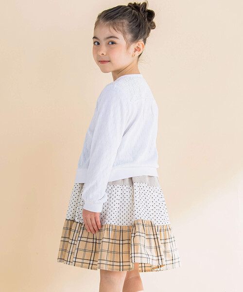 Noeil aime BeBe(ノイユエイムベベ)の「ファンシーハニカムカーディガン(90~130cm)(カーディガン/ボレロ・キッズ・ホワイト・100cm/130cm/120cm/110cm/90cm)」の4枚目の写真