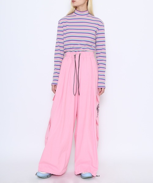 PUNYUS（プニュズ）の「マルチボーダーハイネックトップス（Tシャツ/カットソー・レディース・グリーン/ネイビー/パープル・1/2/3/4）」の7枚目の写真