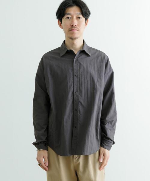 ITEMS URBANRESEARCH（アイテムズ アーバンリサーチ）の「タスランナイロン サイドポケット長袖シャツ（シャツ/ブラウス・メンズ・ブラック/チャコールグレー・LARGE/MEDIUM）」の22枚目の写真