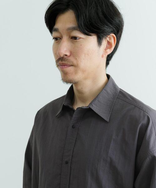 ITEMS URBANRESEARCH（アイテムズ アーバンリサーチ）の「タスランナイロン サイドポケット長袖シャツ（シャツ/ブラウス・メンズ・ブラック/チャコールグレー・LARGE/MEDIUM）」の14枚目の写真