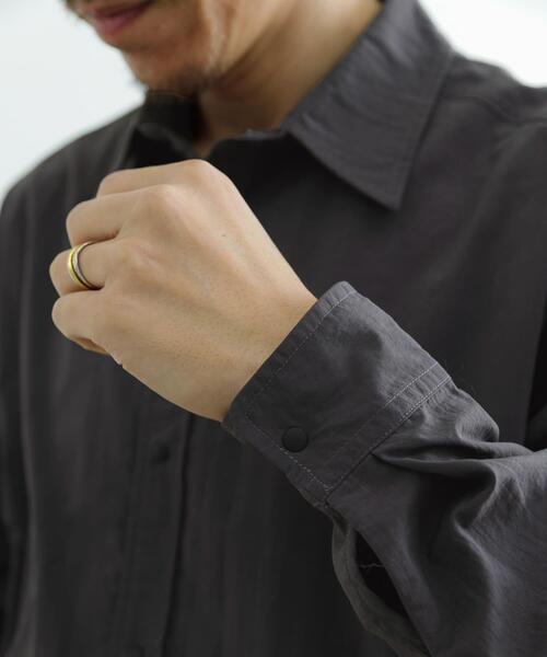 ITEMS URBANRESEARCH（アイテムズ アーバンリサーチ）の「タスランナイロン サイドポケット長袖シャツ（シャツ/ブラウス・メンズ・ブラック/チャコールグレー・LARGE/MEDIUM）」の16枚目の写真