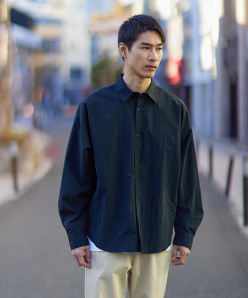 ITEMS URBANRESEARCH（アイテムズ アーバンリサーチ）の「タスランナイロン サイドポケット長袖シャツ（シャツ/ブラウス・メンズ・ブラック/チャコールグレー・LARGE/MEDIUM）」の11枚目の写真