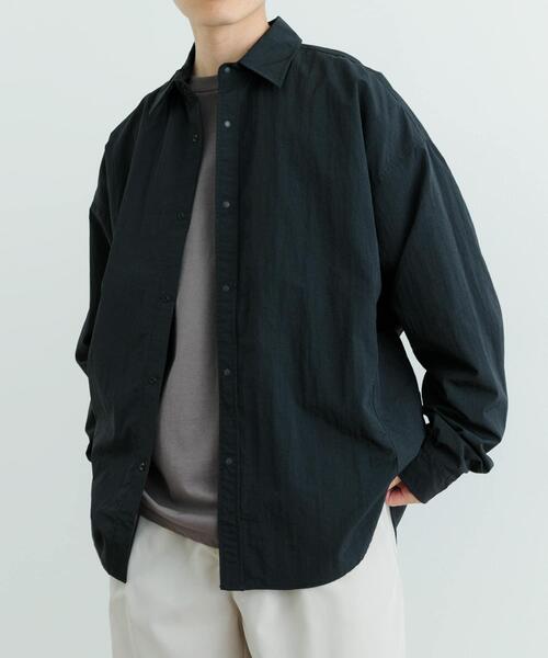 ITEMS URBANRESEARCH（アイテムズ アーバンリサーチ）の「タスランナイロン サイドポケット長袖シャツ（シャツ/ブラウス・メンズ・ブラック/チャコールグレー・LARGE/MEDIUM）」の6枚目の写真