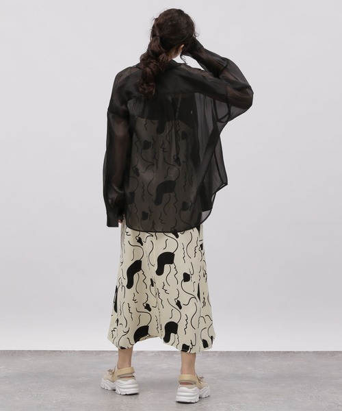 LAKOLE（ラコレ）の「幾何モチーフキャミワンピース / 112093（ワンピース・レディース・ブルー系/アイボリー系2/ダークネイビー・SMALL/MEDIUM）」の15枚目の写真