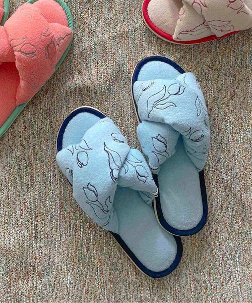 Casselini（キャセリーニ）の「Casselini HOME(キャセリーニ ホーム)パイル刺繍ルームシューズ（ルームシューズ/スリッパ・レディース・ブルー/アイボリー/ピンク・FREE）」の3枚目の写真