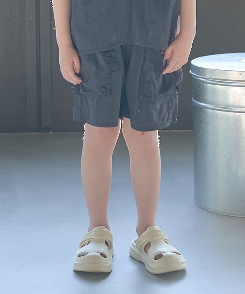 b・ROOM（ビールーム）の「イージーカーゴナイロン4分丈パンツ（その他パンツ・キッズ・ラベンダー/ライトグリーン/ライトカーキ/ネイビー・150cm/130cm/110cm/120cm/140cm/100cm）」の3枚目の写真