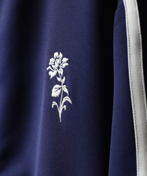 NILWAY（ニルウェイ）の「花刺繍配色ライン半袖 トラックジャケット（ジャージ・メンズ・ネイビー/ライトグレー/アイボリー/ライトブルー/チャコールグレー・MEDIUM/LARGE）」の11枚目の写真