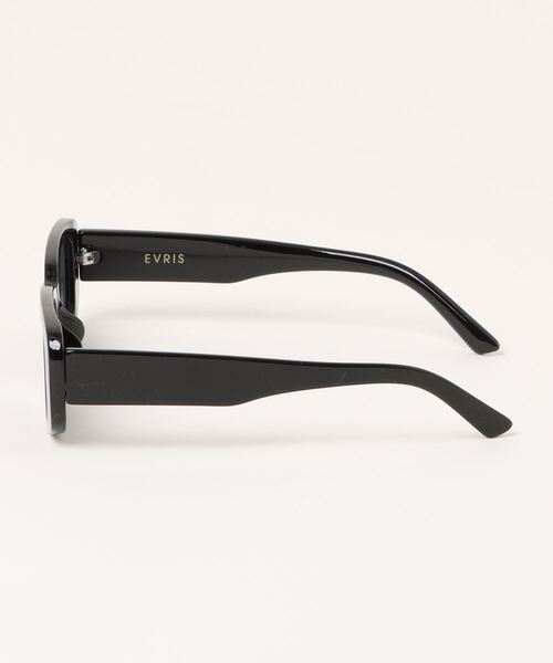 EVRIS（エヴリス）の「SQUARE FRAME サングラス（サングラス・レディース・ホワイト/ブラック・FREE）」の3枚目の写真