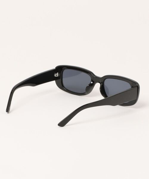 EVRIS（エヴリス）の「SQUARE FRAME サングラス（サングラス・レディース・ホワイト/ブラック・FREE）」の4枚目の写真