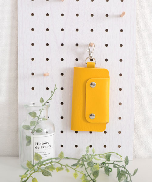 TONE SELECT GOODS（トーンセレクトグッズ）の「【float】コンパクト シンプル ワンカラー キーケース【9色展開】（キーケース/キーアクセサリー・レディース・マスタード/レッド/ピンク/ライトグリーン/ダークブラウン/ライトピンク/ライトブルー/ブラック/オレンジ・FREE）」の5枚目の写真