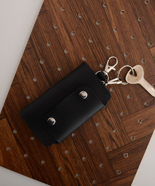 TONE SELECT GOODS（トーンセレクトグッズ）の「【float】コンパクト シンプル ワンカラー キーケース【9色展開】（キーケース/キーアクセサリー・レディース・マスタード/レッド/ピンク/ライトグリーン/ダークブラウン/ライトピンク/ライトブルー/ブラック/オレンジ・FREE）」の10枚目の写真